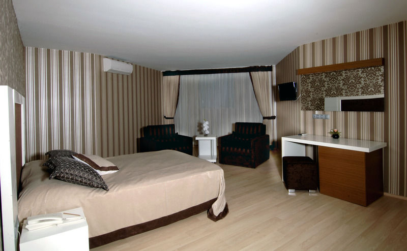 Han Hotel Анталия Екстериор снимка