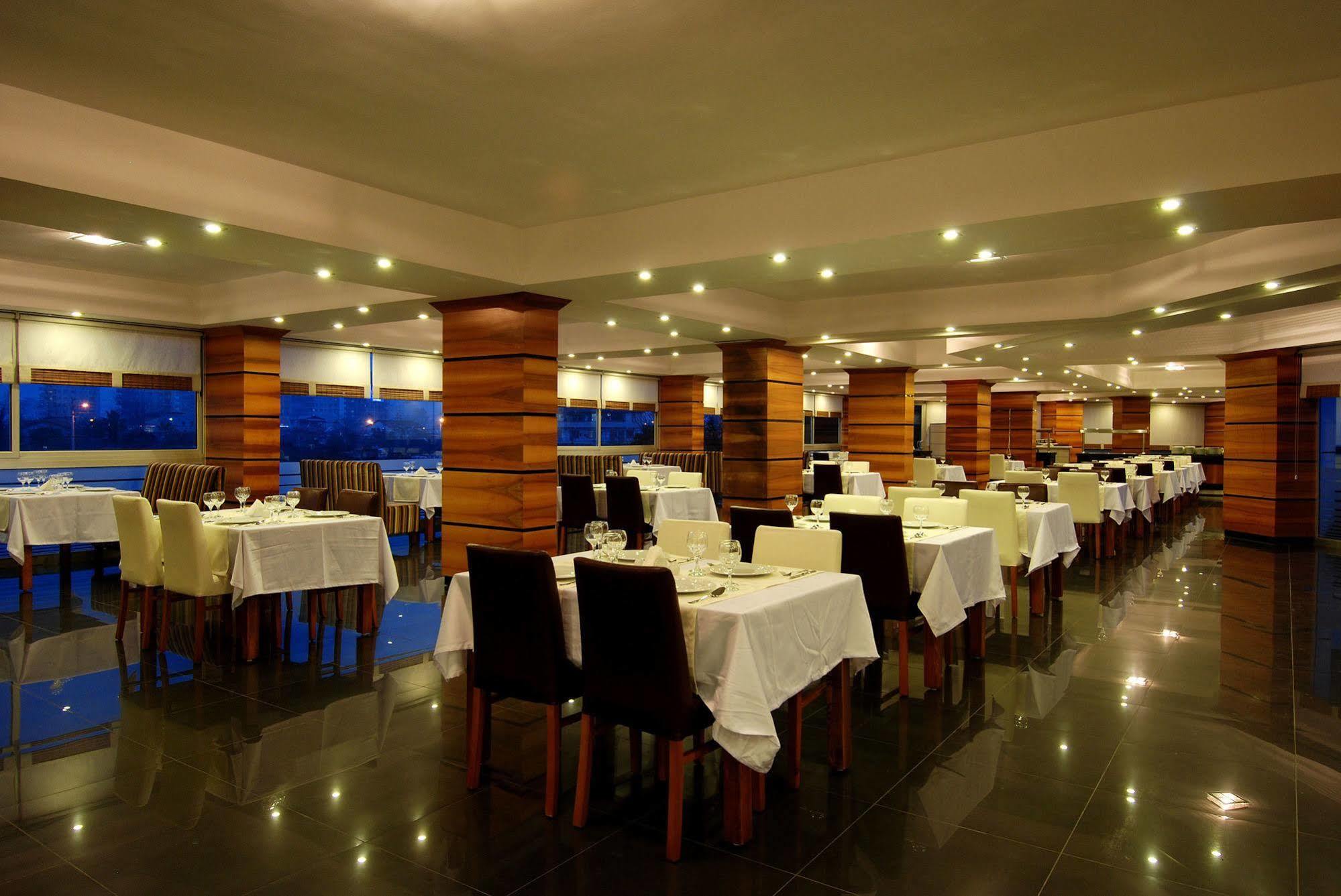 Han Hotel Анталия Екстериор снимка